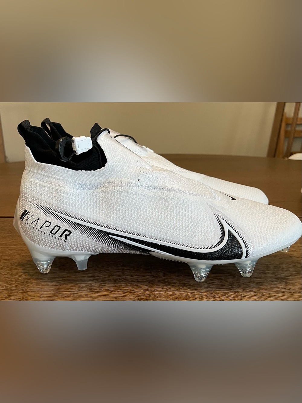 Nike Vapor Edge 360 Elite D Football Cleats Mens CZ7837-100 | Sz 12.5